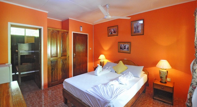 CHEZ MARSTON / ORCHID APARTMENTS LA DIGUE - La Digue