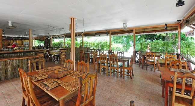 CHEZ MARSTON / ORCHID APARTMENTS LA DIGUE - La Digue