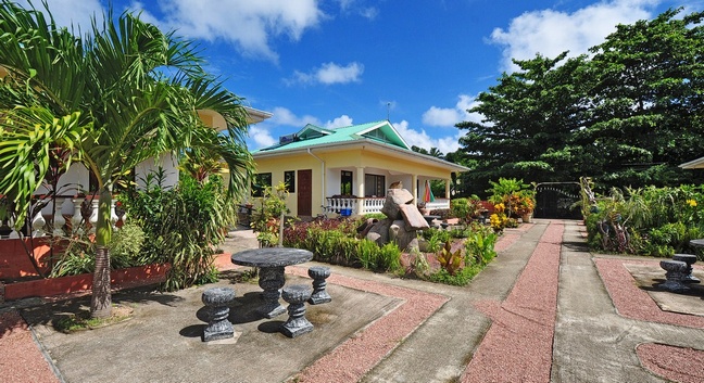 CHEZ MARSTON / ORCHID APARTMENTS LA DIGUE - La Digue