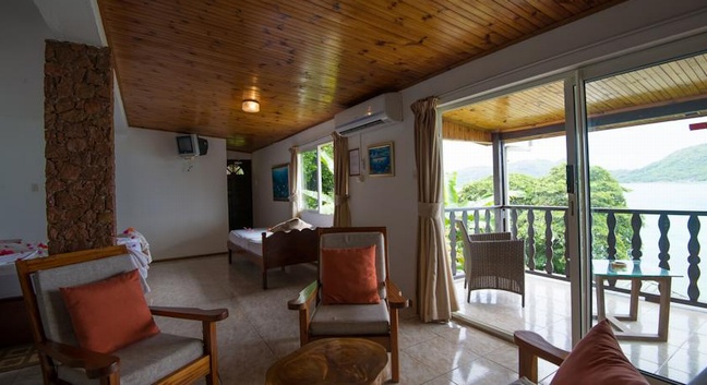 CHALETS COTE MER PRASLIN - Praslin