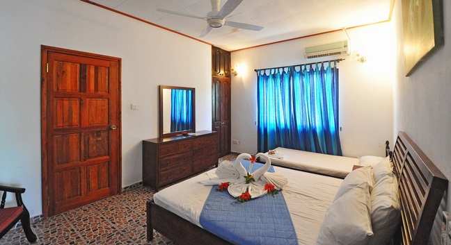 CHEZ MARSTON / ORCHID APARTMENTS LA DIGUE - La Digue