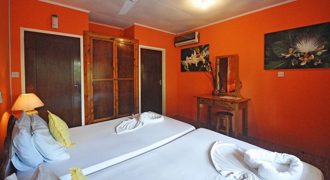 CHEZ MARSTON / ORCHID APARTMENTS LA DIGUE - La Digue